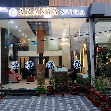 Hotel Aranyasutra Inaya, إندور المظهر الخارجي الصورة