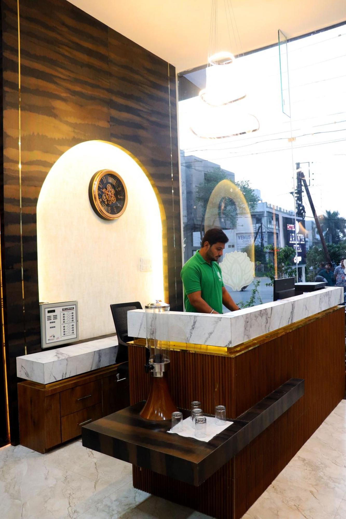 Hotel Aranyasutra Inaya, إندور المظهر الخارجي الصورة