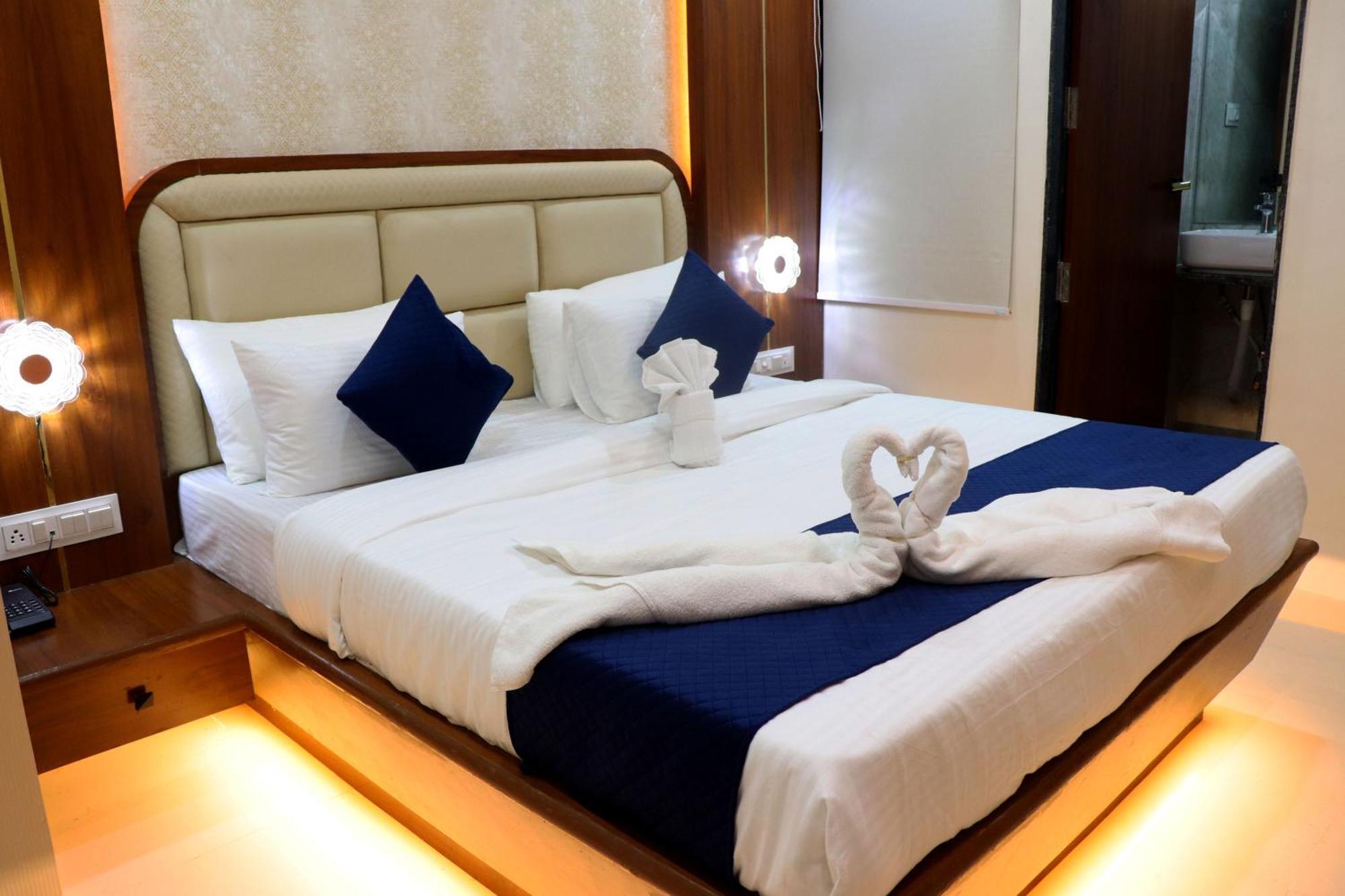 Hotel Aranyasutra Inaya, إندور المظهر الخارجي الصورة