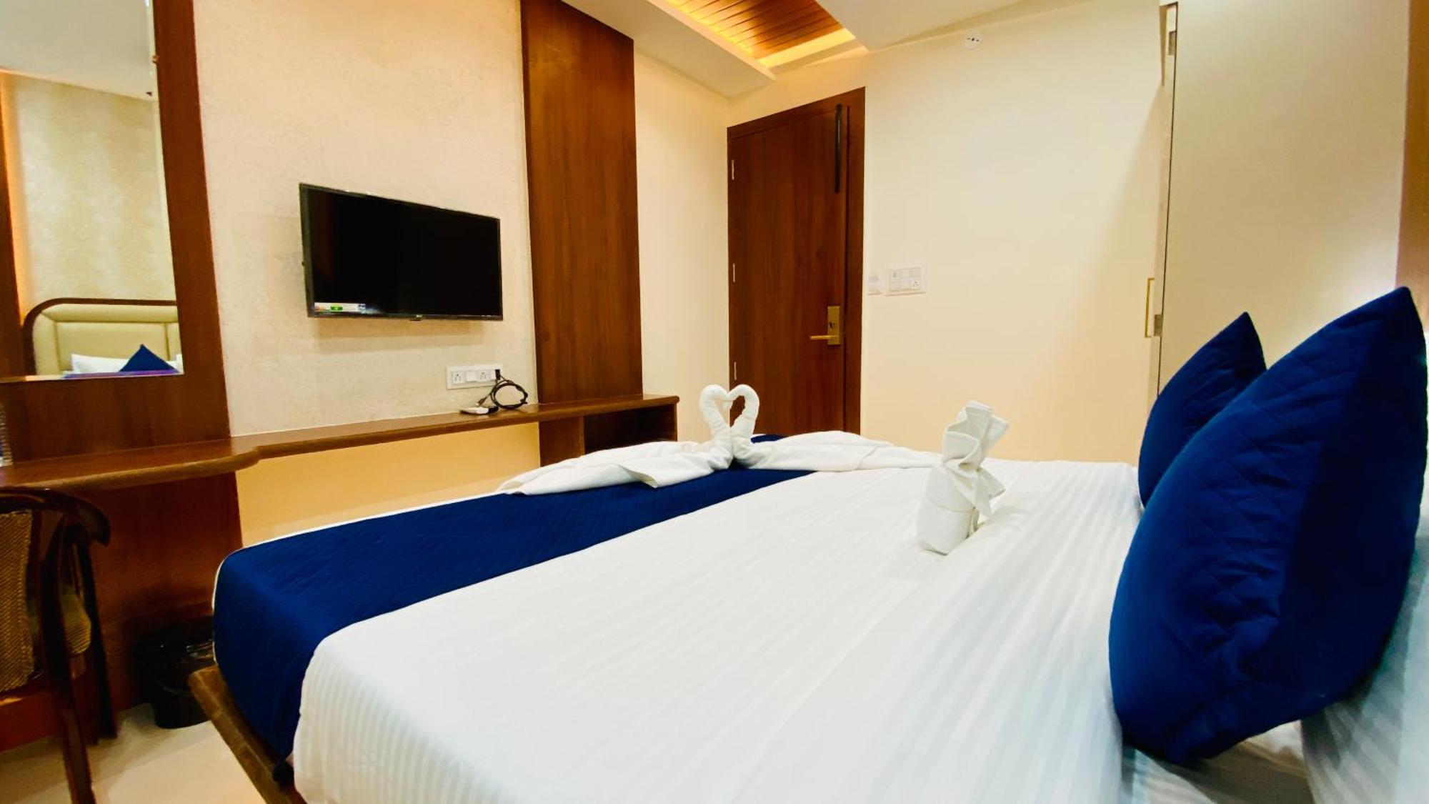 Hotel Aranyasutra Inaya, إندور المظهر الخارجي الصورة