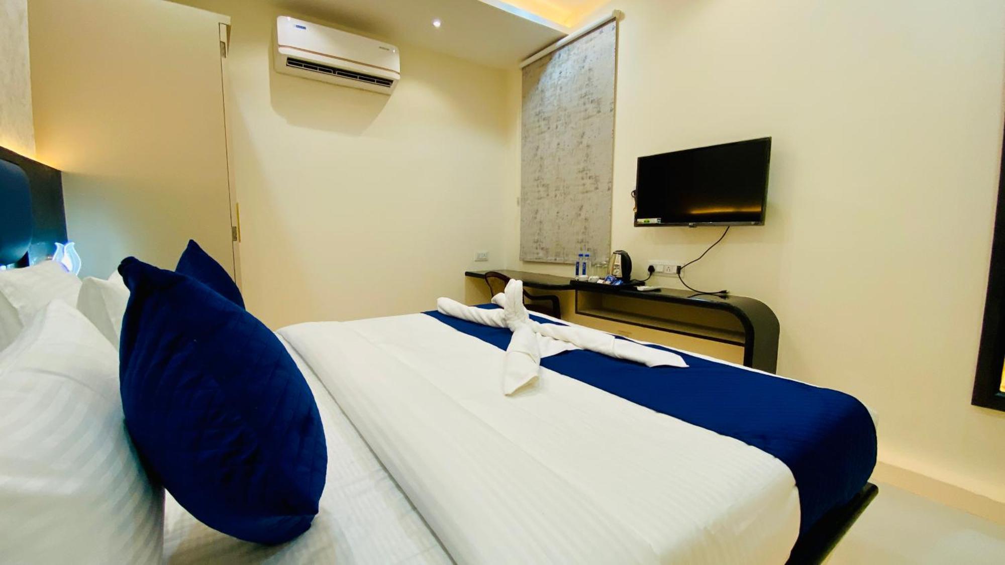Hotel Aranyasutra Inaya, إندور المظهر الخارجي الصورة