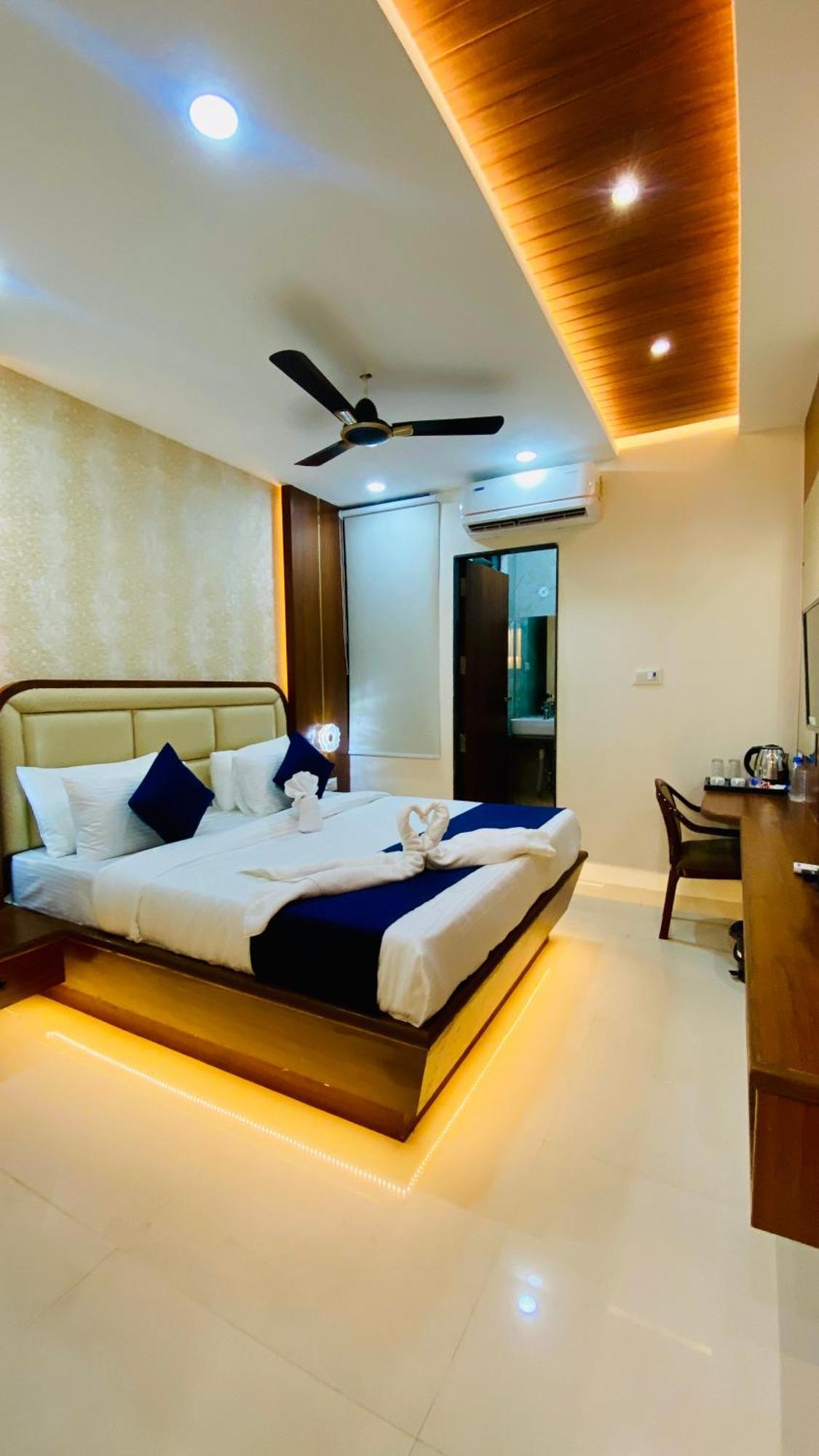 Hotel Aranyasutra Inaya, إندور المظهر الخارجي الصورة