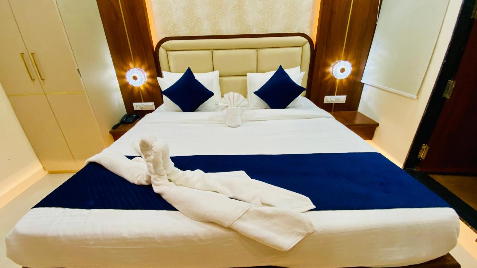 Hotel Aranyasutra Inaya, إندور المظهر الخارجي الصورة